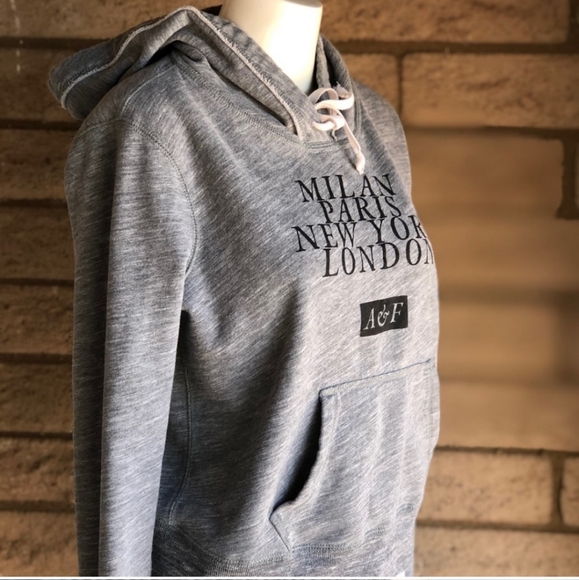 Abercrombie & Fitch Tops - Abercrombie and Fitch New York Hoodie